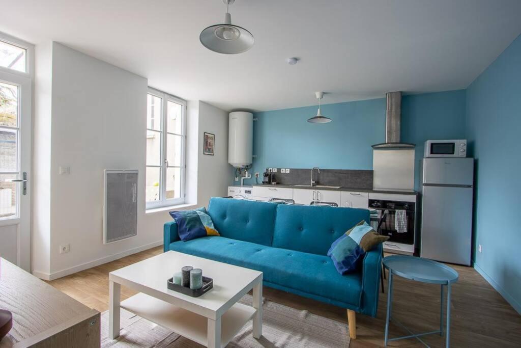 Appartement Avec Terrasse Et Parking, A Meaux Luaran gambar